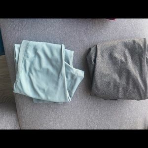 Lot of 2 pairs 90 degrees crop sz M